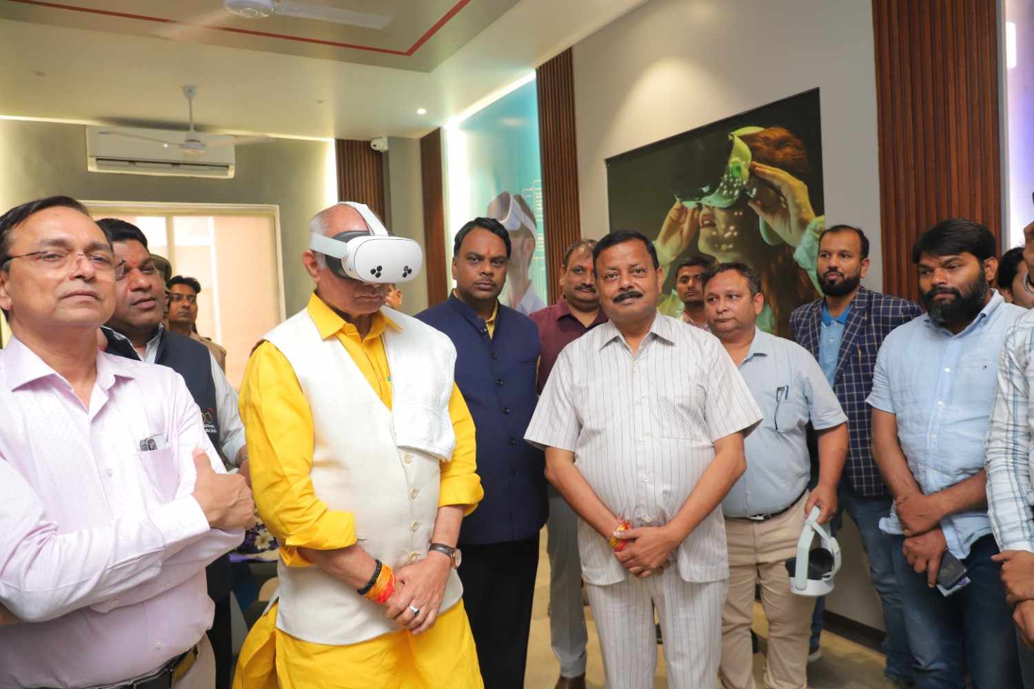 Future University Enhances Learning with AR and VR Technology
